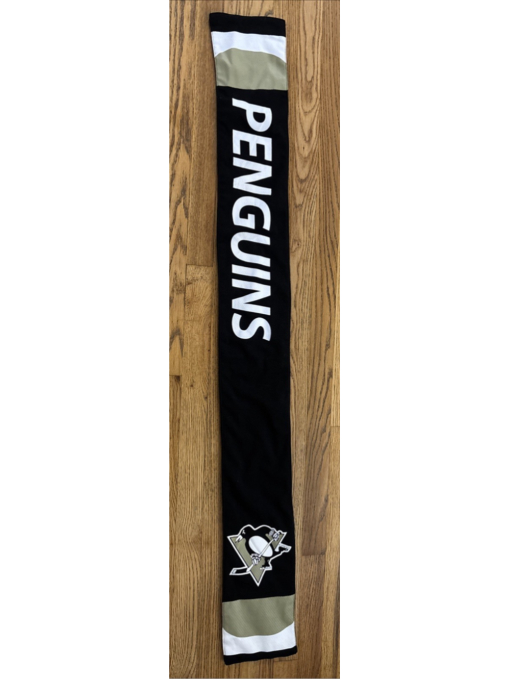 Pittsburgh Penguins NHL Scarf w/Zipper Pocket